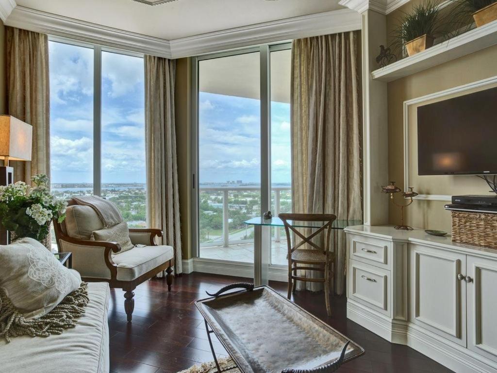 Ritz Carlton Luxurious Residence On Singer Island ริเวียราบีช ภายนอก รูปภาพ