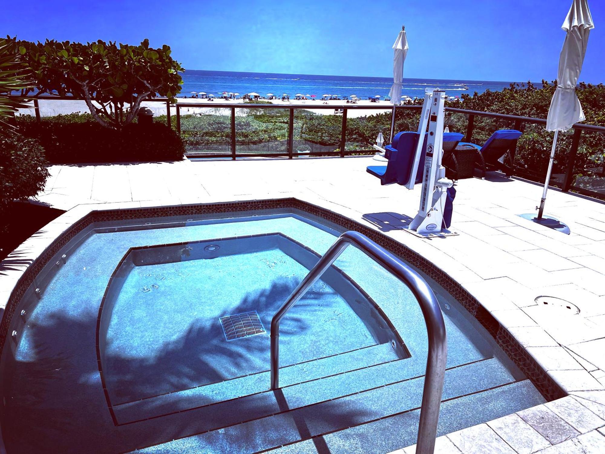 Ritz Carlton Luxurious Residence On Singer Island ริเวียราบีช ภายนอก รูปภาพ